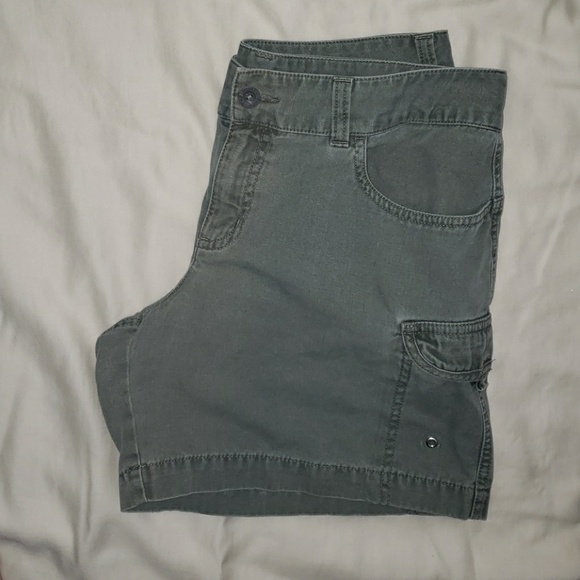 The North Face Pants - The North Face | Shorts | Green Khaki Hiking Sz 10